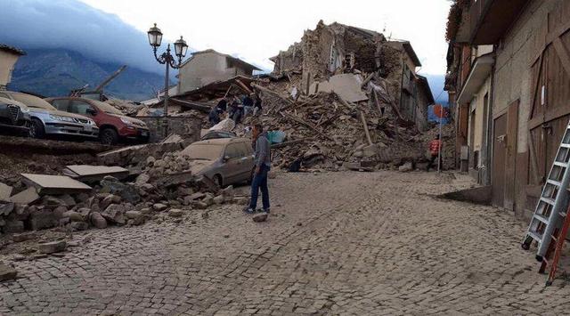 08-25 意大利6级地震已致159人遇难 一小城消失四分之三